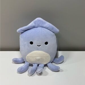 Brand New 5” Stacy squishmallow White and Gray Squid Plush